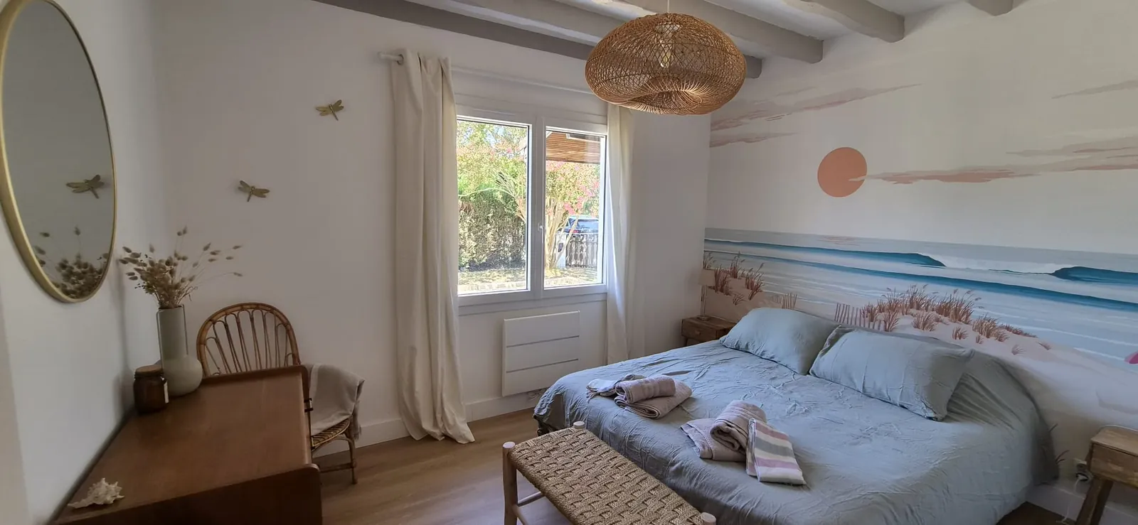 Chambre Coucher de soleil, lit Queen