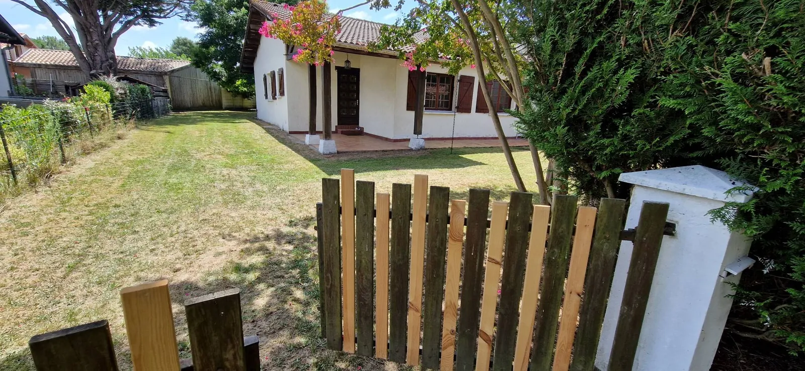 La Villa Zadig et son jardin arboré à Seignosse Bourg
