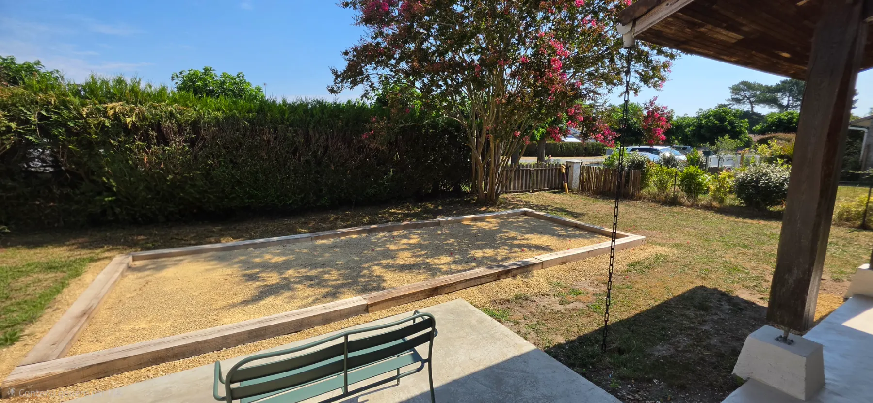 Terrain de pétanque dans le jardin de la maison de vacances à Seignosse